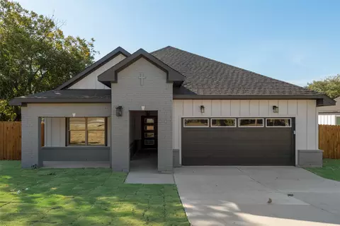 512 Berke St, Newark, TX 76071