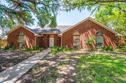 1403 Shannon Pl, Carrollton, TX 75006