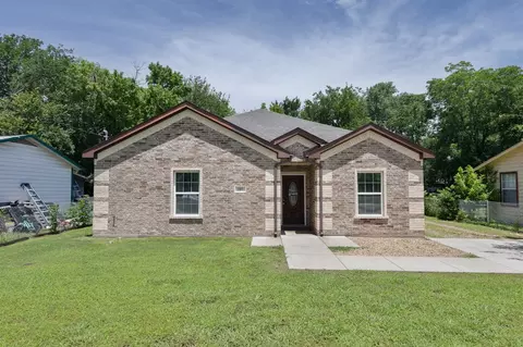 227 Chandler St, Wilmer, TX 75172