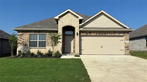 229 Kinley St, Grandview, TX 76050