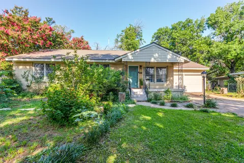 1740 Lake Shore Dr, Fort Worth, TX 76103