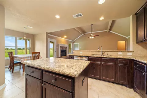 1005 Terrace Dr, Bangs, TX 76823 photo 9