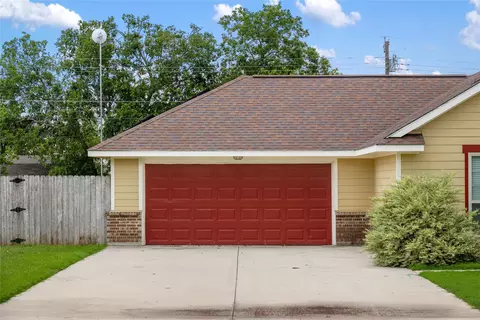 1005 Terrace Dr, Bangs, TX 76823 photo 2