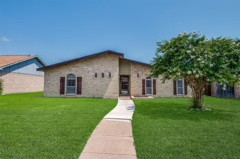 2225 Briarwood Dr, Plano, TX 75074