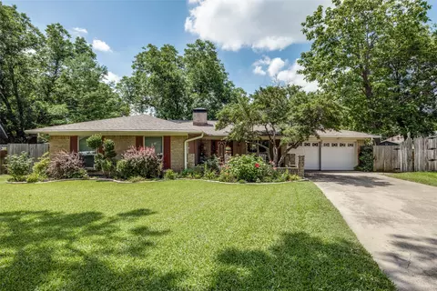 2617 Monterrey Ct, Arlington, TX 76015