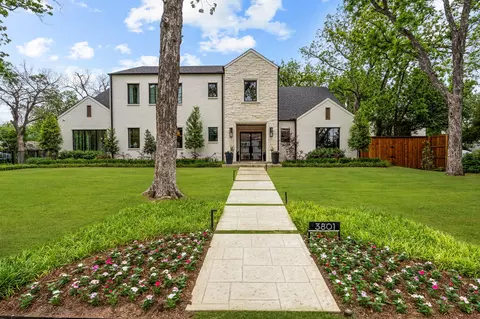 3801 S Hills Cir, Fort Worth, TX 76109