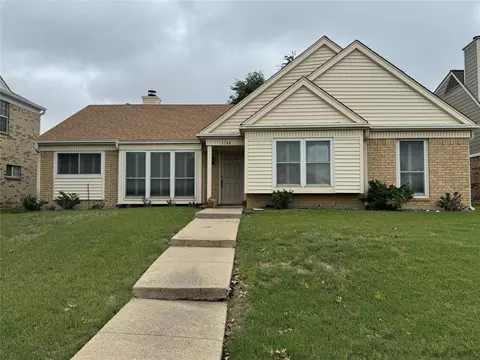 2109 Lavaca Trl, Carrollton, TX 75010