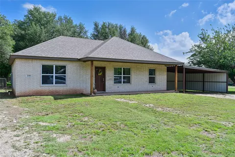 210 N 2nd St, Tuscola, TX 79562