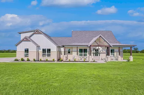 8627 Bernard Rd, Sanger, TX 76266