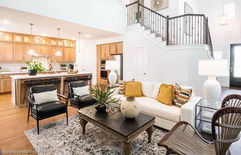 1004 Goldenrod Dr, Crowley, TX 76036