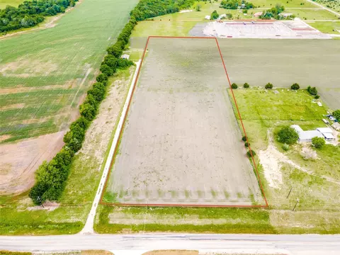 18667 County Rd 543, Nevada, TX 75173