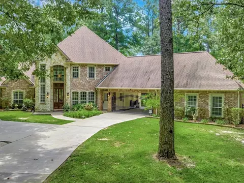 322 Oak Crest Dr, Lufkin, TX 75901