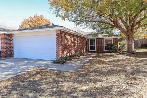 7653 Colorado Creek Ct, Fort Worth, TX 76133