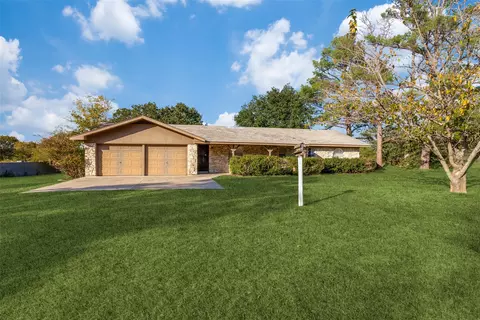 1425 L Swiney Hiett Rd, Kennedale, TX 76060
