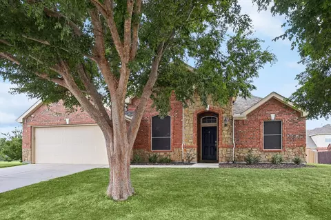 1224 Black Hawk Dr, Haslet, TX 76052