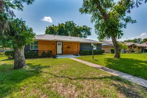 6940 Clearglen Dr, Dallas, TX 75232