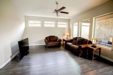 841 Parkside Dr, Argyle, TX 76226 photo 4