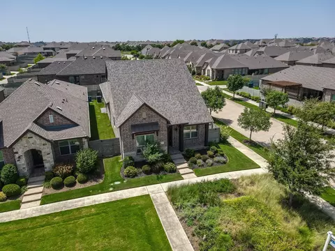 841 Parkside Dr, Argyle, TX 76226 photo 2