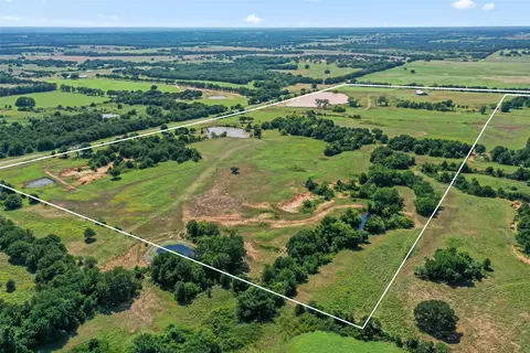 3119 Pleasant Hill Rd, Sunset, TX 76270