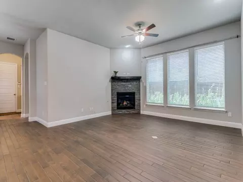 Living - 302 Park Dr, Euless, TX 76040 photo 6 of 6