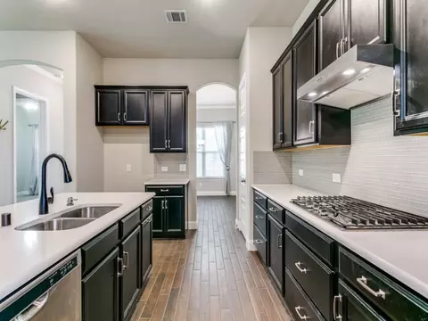 Kitchen - 302 Park Dr, Euless, TX 76040 photo 2 of 5