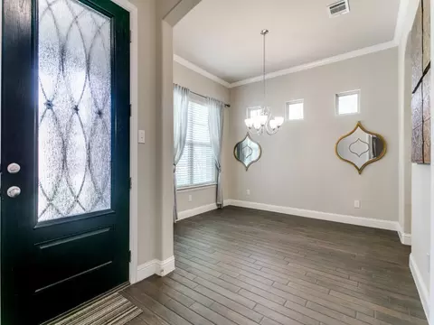 Entry Way - 302 Park Dr, Euless, TX 76040 photo 1 of 3