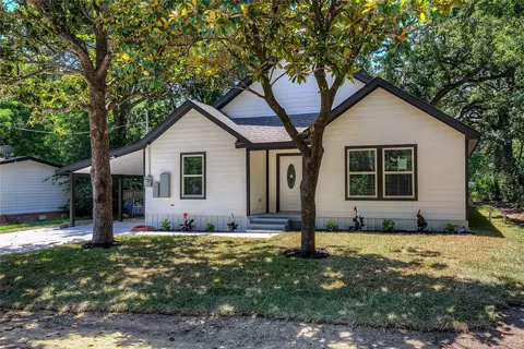 902 Lakewood St, Greenville, TX 75401