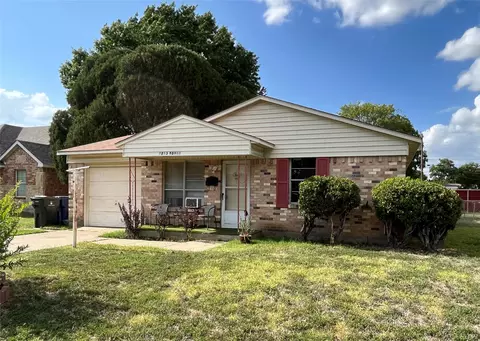 1213 Bowie St, Garland, TX 75040