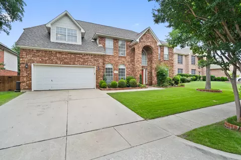 5201 Merced Dr, Fort Worth, TX 76137