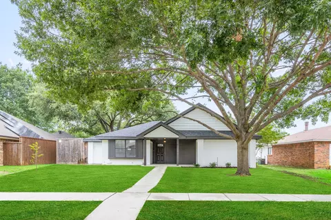 733 Arbor Downs Dr, Plano, TX 75023