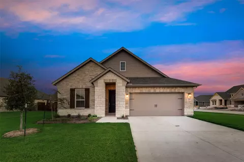 200 Pilot Dr, Caddo Mills, TX 75135