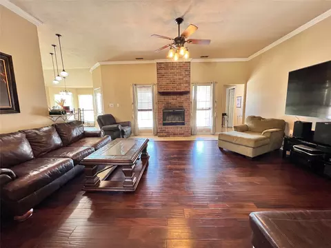Living - 209 Pack Saddle Pass, Abilene, TX 79602 photo 1 of 1