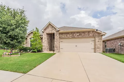 9237 Vista Mill Trl, Fort Worth, TX 76179