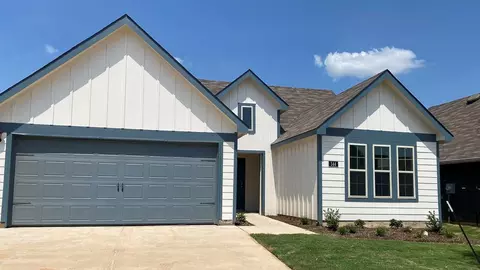 144 Lacy Ln, Canton, TX 75103
