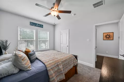 Bedroom - 213 Cassandra Ct, Euless, TX 76040 photo 2 of 7