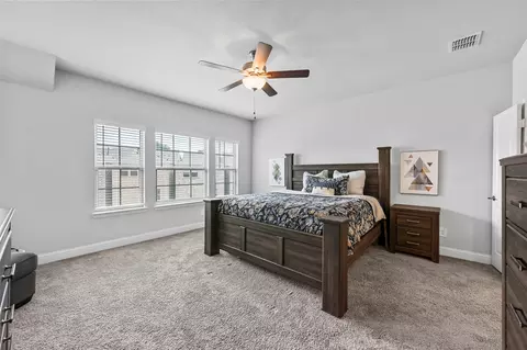 Bedroom - 213 Cassandra Ct, Euless, TX 76040 photo 3 of 7