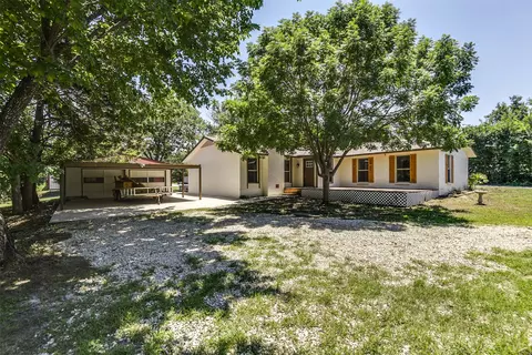 2350 Onward Rd, Midlothian, TX 76065