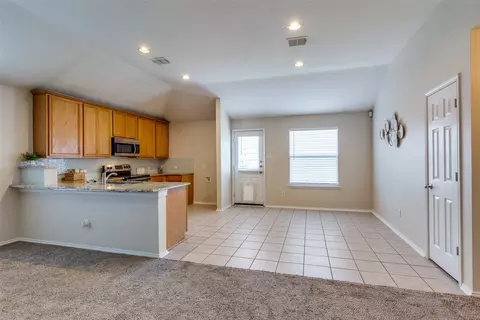 Living - 14140 Snaffle Bit Trl, Haslet, TX 76052 photo 5 of 6