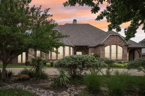 2622 King Arthur Blvd, Lewisville, TX 75056