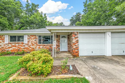 1217 Walker Dr, Hurst, TX 76053
