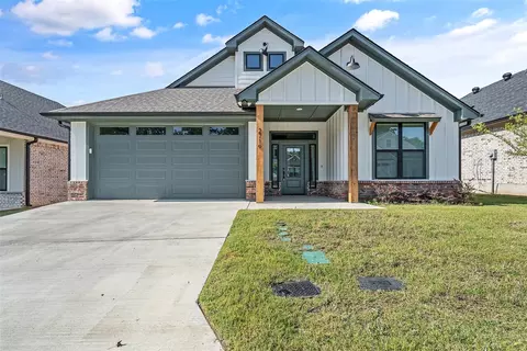 2719 Royal Vlg, Tyler, TX 75701