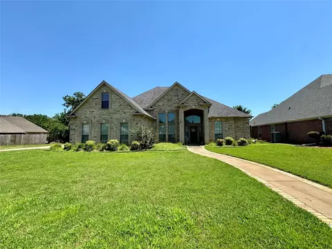 5450 Brittany Ln, Reno, TX 75462