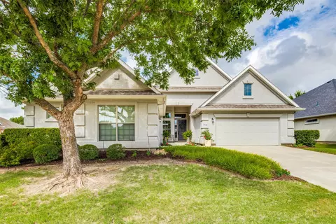 9512 Kingsley Dr, Denton, TX 76207