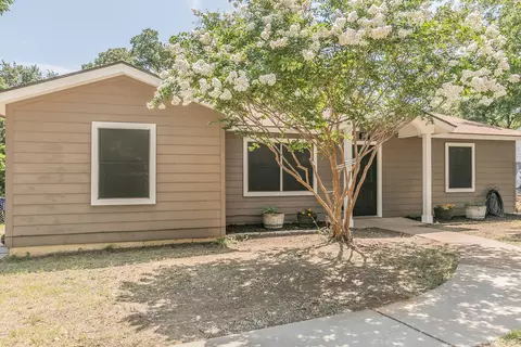 116 Lynn Dr, Azle, TX 76020