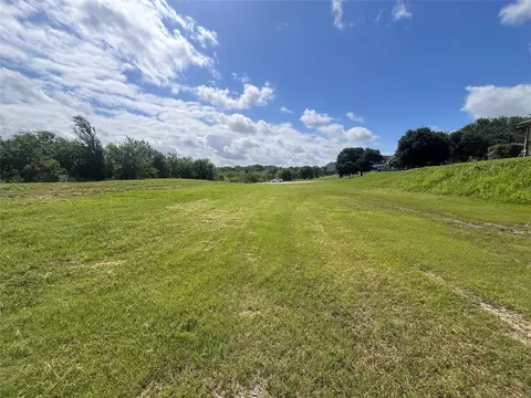 9003 Fossil Ridge Dr, Grand Prairie, TX 75104
