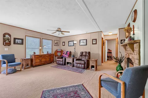 105 S 3rd St, Windom, TX 75492 photo 4