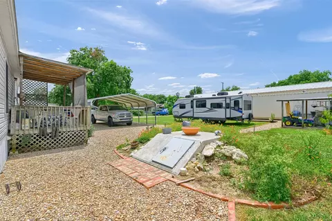 105 S 3rd St, Windom, TX 75492 photo 26