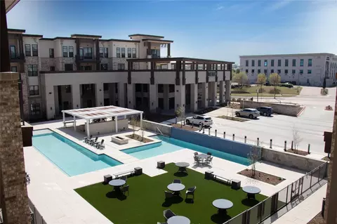 2700 Old Denton Rd #1009, Carrollton, TX 75007