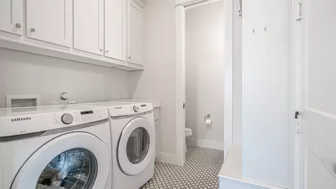 449 Jones St, Grapevine, TX 76051 photo 20