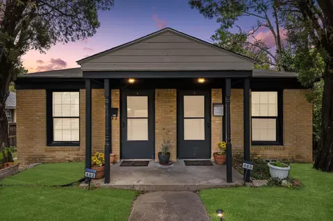 400 N Montreal Ave, Dallas, TX 75208